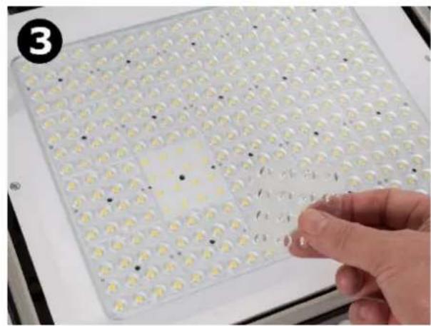 EtiamPro EFL200W30V1 - Remplacer les lentilles. - 3