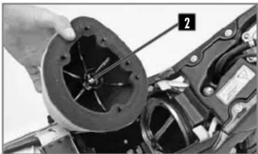 Sherco 250 SE (2023) - ABBAUEN DES LUFTFILTERS - 2