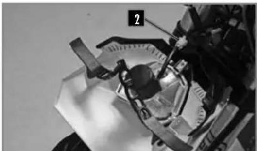 Sherco 250 SE (2023) - REMOVING THE HEADLIGHT HOUSING - 2
