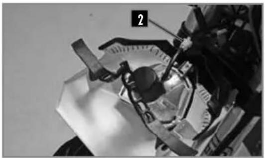 Sherco 250 SE (2023) - DIE SICHERUNG DES LICHT-KABELSTRANGS AUSWECHSELN - 3