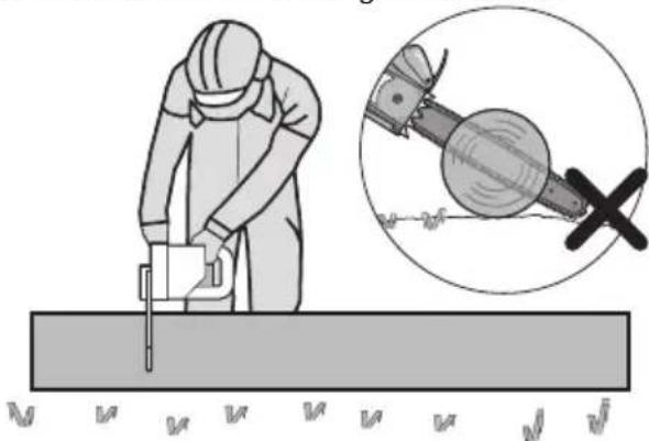 KRESS KG346 - Tronconner les troncs d'arbre - 1