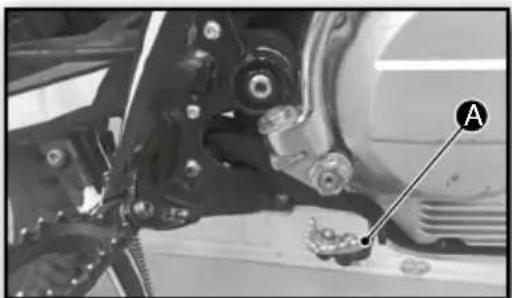 Sherco TY 125 (2024) - Pédale de frein arrêté - 1