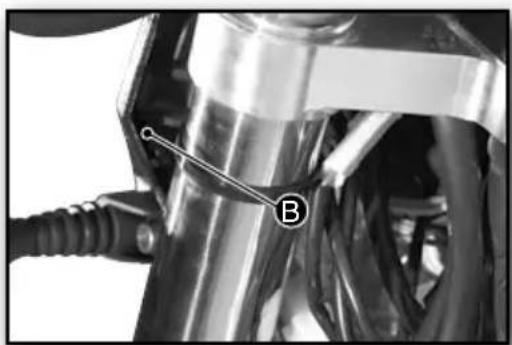 Sherco TY 125 (2024) - Changing the headlight bulb - 2