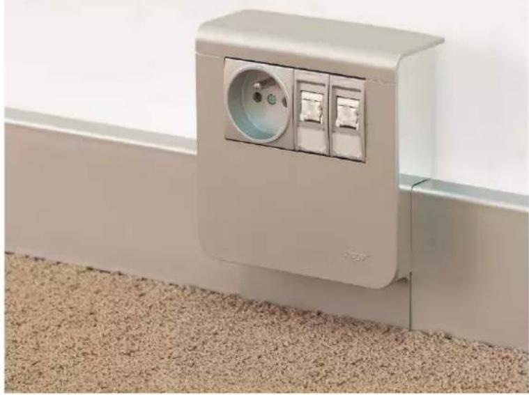 HAGER SL200559609016 - Système de plinthes - 1