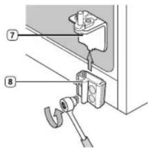 SAMSUNG RS21HFLFH - Removing the Fridge Door - 4