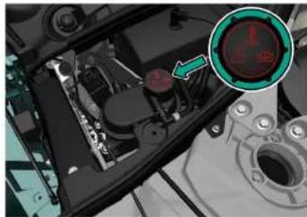 Aston Martin DBX707 (2025) - Niveau du liquide de refroidissement du moteur - 2