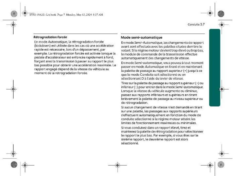 Aston Martin DBX707 (2025) - D (marche normale) - 11