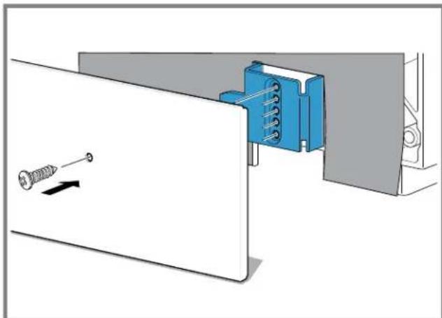 BOSCH SHP78DP5N - Attach the Standard Toe Panel - 3