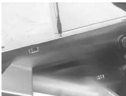 Doyon DL18SP - À L'INTÉRIEUR DE LA BOîTE, IL Y A UN COUVERCLE DE SECURITE qui DOIT ÉTRE INSTALLÉ SUR LES ROULEAUX SUPÉRIEurs AVANT L'UTILISATION DE L'APPAREIL. - 4