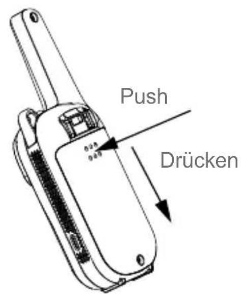 DECROSS DC43 - Installation der drei wiederaufladbaren 1.5V AAA Alkalien oder 1.2V AAA NiMH batterien - 2