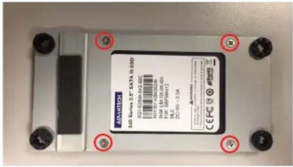 Advantech PPC421W - 安裝記憶體 - 6