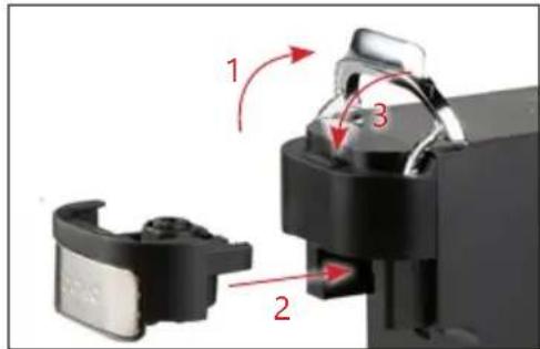 DOMO DO748K - PLACING THE HOLDER - 1