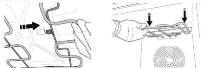INDESIT IO 5280C B - REMOVING AND REFITTING THE DOOR - 3