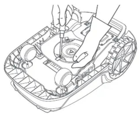 MOVA 600 - - Replacing the Blades - 4