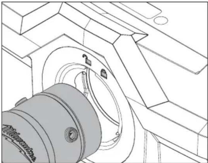 MILWAUKEE M18 Fuel PACKOUT VACLINK 088820 - Instalación de la manguera y los accesorios - 1