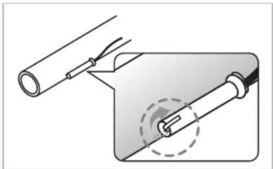 SAMSUNG MCMD211UN - Fixez l'isolant autour du capteur immobilisé. - 4