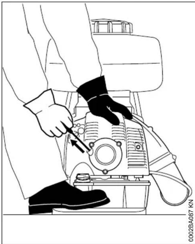 STIHL SR 450 - Anwerfen - 1