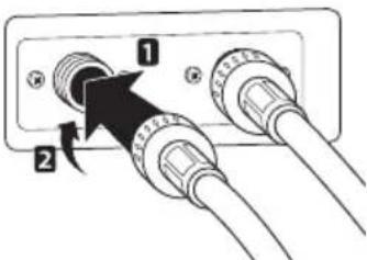 LG T1666NEFTFC - Ligar o tubo ao equipamento - 1