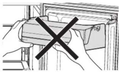SAMSUNG RF34H9950S4 - RETRAIT DES ACCESSOIRES DU RÉFRIGÉRATEUR - 2
