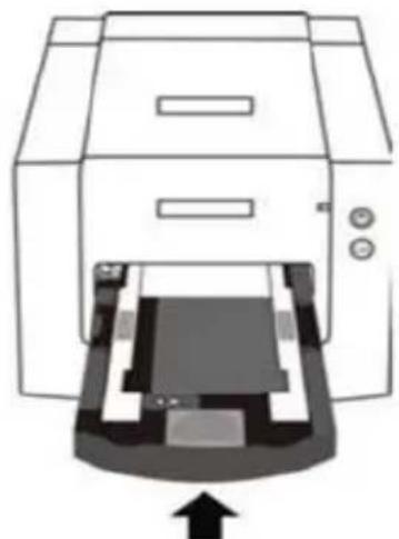 BRAUN CyberView X5 - Caricamento del supporto pellicole 120 dello scanner - 1