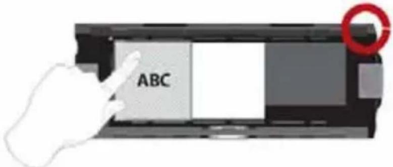 BRAUN CyberView X5 - Installation de film 120 dans le support (suite) - 1