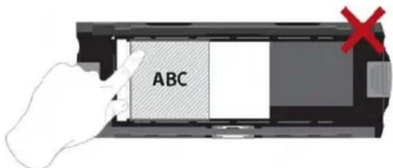 BRAUN CyberView X5 - Cargarpelliculas de 120 en el portapelliculas (continuacion) - 2