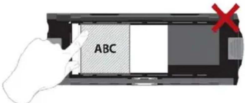BRAUN CyberView X5 - Installation de film 120 dans le support (suite) - 2