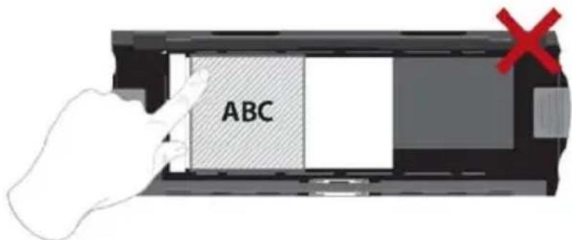 BRAUN CyberView X5 - 120-film in de houder laden(vervolg) - 10