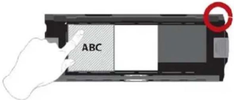 BRAUN CyberView X5 - Caricamento di pellicola 120 nel supporto (segue) - 1