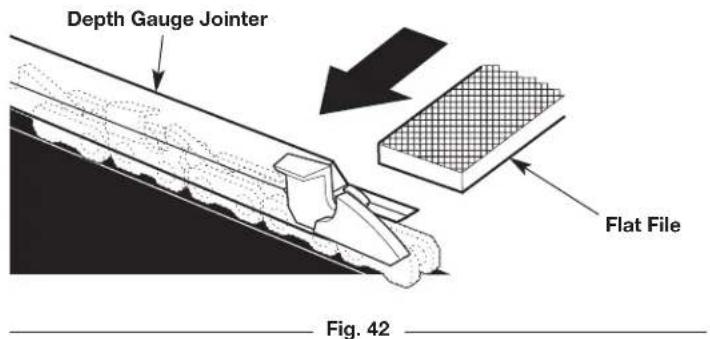 REMINGTON RM1025SPS - MAINTAINING THE SAW CHAIN - 6