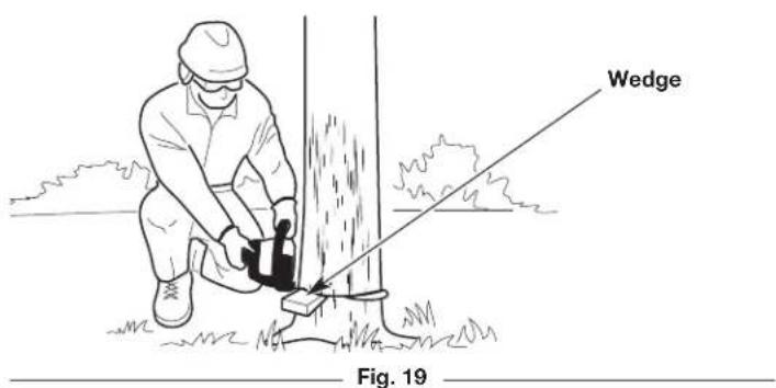 REMINGTON RM1025SPS - Step 3: Making the Felling Back Cut - 5