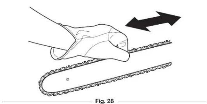 REMINGTON RM4214 - ADJUSTING THE CHAIN TENSION - 4