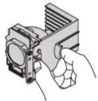 PANASONIC PTLW80NTU - Retirer et remplacer la lampe - 2