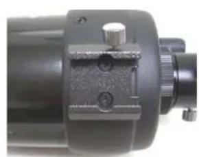 CELESTRON C90 - Installation du chercheur redresseur d'images 8x21 : - 1