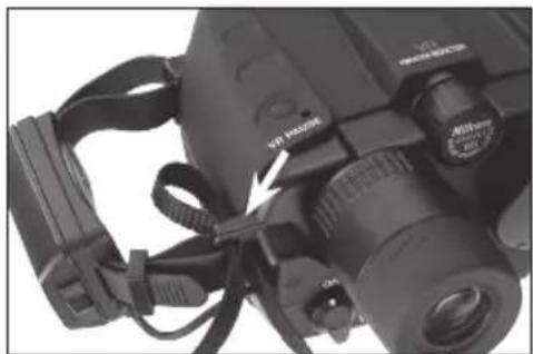 NIKON StabilEyes 16x32 - Fixation de la bandoulière - 3