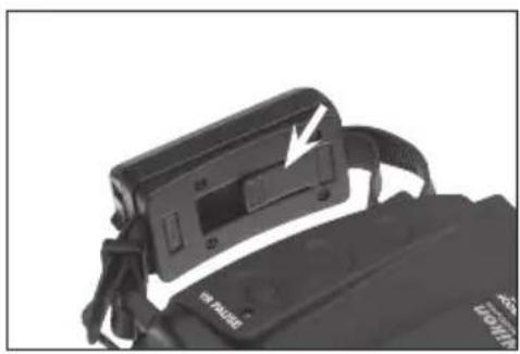 NIKON StabilEyes 16x32 - Utilizzo della cinghietta da polso - 2