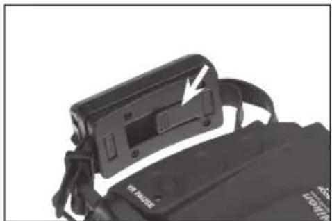 NIKON StabilEyes 16x32 - Gebrauch der Handschlaufe - 2