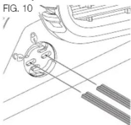 DEWALT DCP580 - ALMACENAMIENTO DE LA HOJA (FIG. 10) - 1