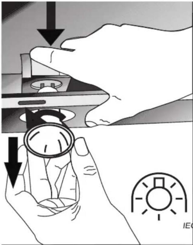BEKO HNU51312S - Replacement of Halogen Lamp - 3