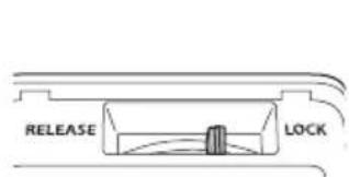 EPSON ELPLX02S - Rimuovere il copriobiettivo (piccolo) dall'unità obiettivo. - 3