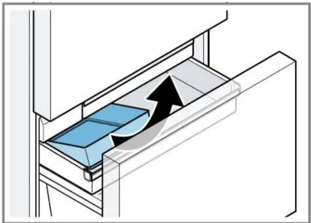 THERMADOR T36FT820NS - Extraer el depósito para cubitos de hielo - 1