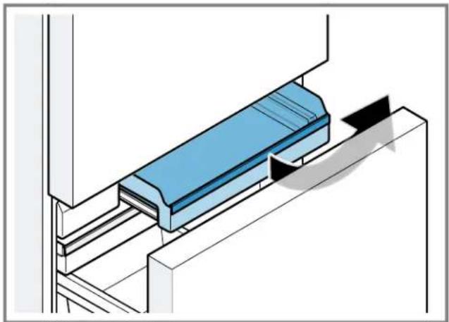 THERMADOR T36FT820NS - Removing the frozen food pull-out container - 1