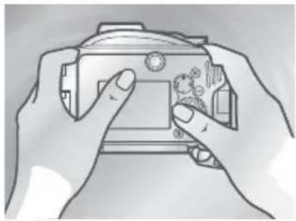 NIKON WPN2 - Serrare e immergere la custodia. - 2