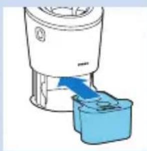 PHILIPS Series 9000 S9152 - Preparing the SmartClean system for use - 3