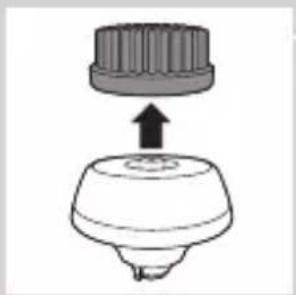 PHILIPS Series 7000 S7910 - Replacing the cleansing brush head - 1