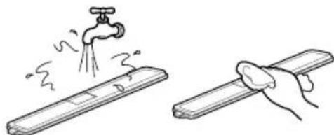 LG GT32WPP - Nettoyer l'intérieur et l'extérieur de la cache avec un détergent liquide pour vaisselle et rincez-la complètement avec de l'eau courante. Sécher l'eau restante avec un torchon. - 1