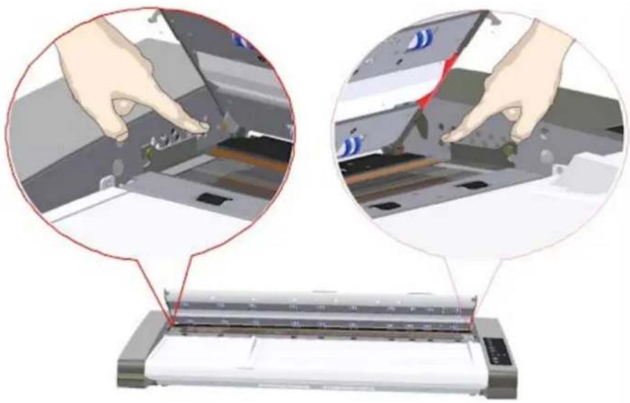 HP Designjet SD - Tirez en arrirée les leviers de la plaque en verre - 1