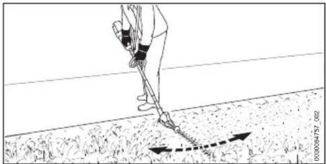 STIHL HLA 66 - Cutting close to the ground - 1