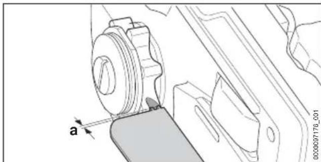 STIHL HTA 86 - Checking the Chain Sprocket - 1
