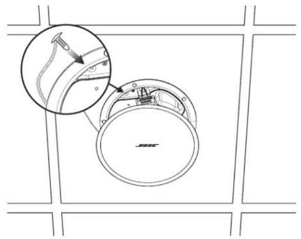 BOSE DesignMax DM5C - Pose de la grille - 1
